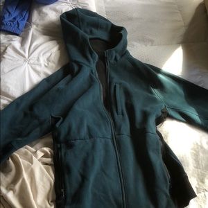 Lululemon men’s zip-up hoodie